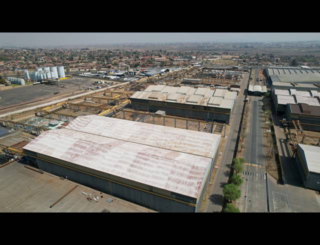 18,286M² FACTORY TO LET IN ROODEKOP